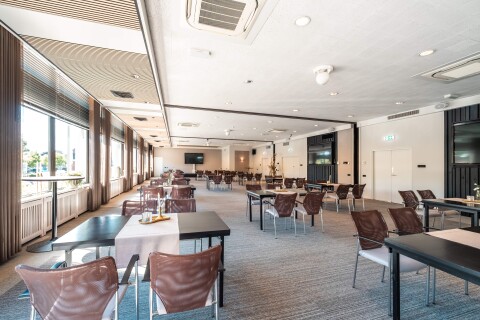 De Parel   RobijnSaffierSmaragd 01